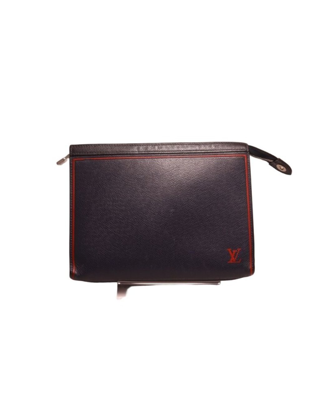 Louis Vuitton Pochette Voyage MM Taiga Clutch
